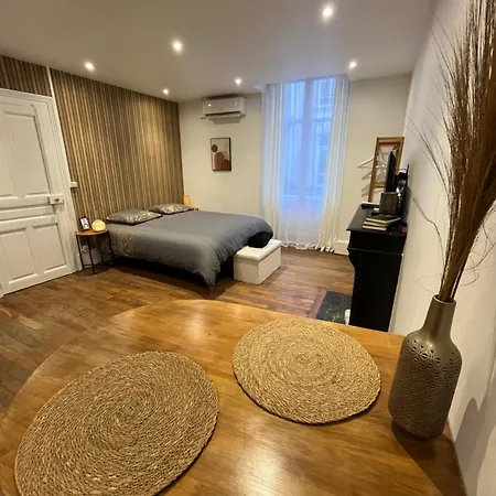 Apartment Place Darcy *